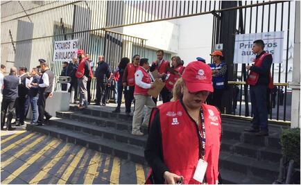 SAT realiza simulacro; evacuan a personal de oficinas centrales