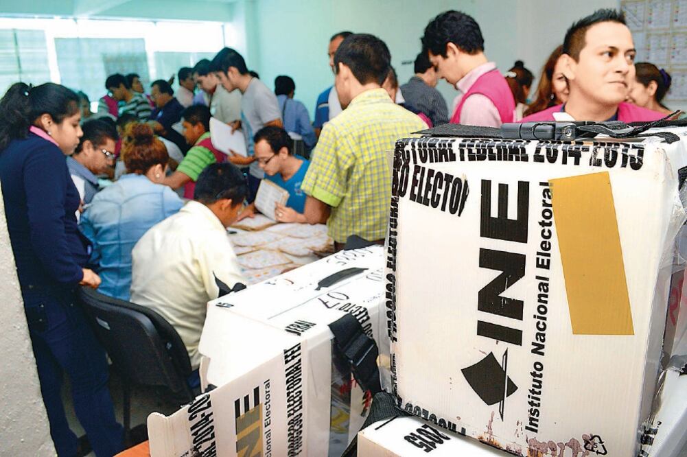 De los 745 mil 434 ciudadanos que integraron las mesas de casilla, 7.7% fueron tomados de la fila (ARCHIVO. EL UNIVERSAL)