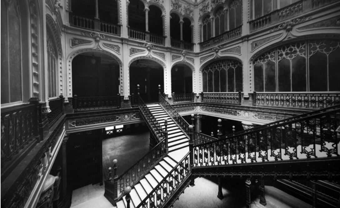 Exhibit celebrates Mexico City's architecture through the lens of Guillermo Kahlo