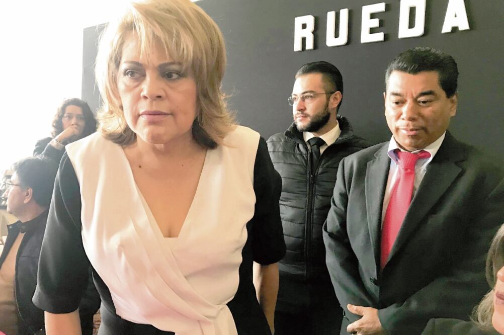 Ruth Olvera hizo un llamado a Delfina Gómez, delegada del gobierno federal en la entidad, para que atienda la coordinación para la Construcción de la Paz. Foto: REBECA JIMÉNEZ. EL UNIVERSAL