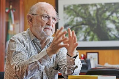 Sarukhán ve fracaso con vaquita marina