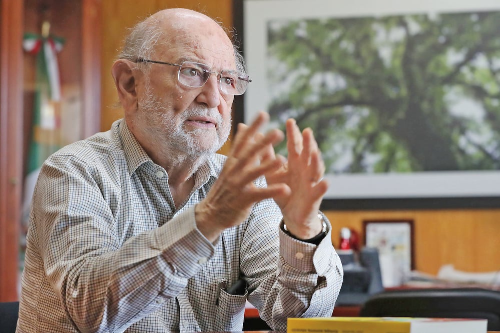 Sarukhán atribuye el problema del medio ambiente al mal comportamiento humano. (ARIEL OJEDA. EL UNIVERSAL)