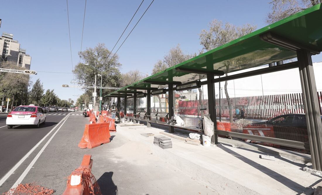 Actualmente, la Línea 7 del Metrobús tiene 18.5 kilómetros de carril confinad o en ambos sentidos de Paseo de la Reforma y Calzada de los Misterios. (IRVIN OLIVARES. EL UNIVERSAL)