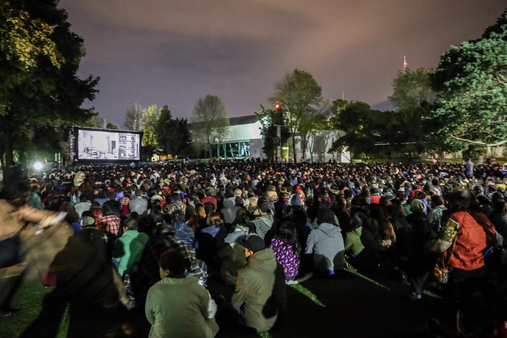 Proyección de Roma en Los Pinos (JUAN CARLOS REYES. EL UNIVERSAL)