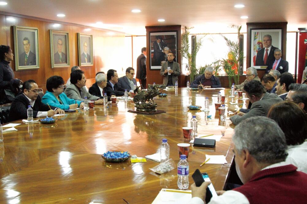 La Confederación de Trabajadores de México rechazó que sea preocupante la cancelación de inversión de Ford, porque otras empresas automotrices trabajan con normalidad en el país (IRVIN OLIVARES. EL UNIVERSAL)