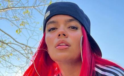 Karol G enamoró a todos al mover sus caderas al ritmo de “Pero Tú”