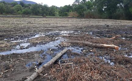 Derrame de combustible contamina el río Tula en Tezontepec, Hidalgo
