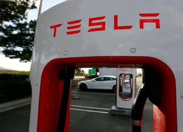 Tesla recruiting engineers in Mexico for California plant