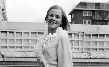 Muere Honor Blackman, actriz de James Bond
