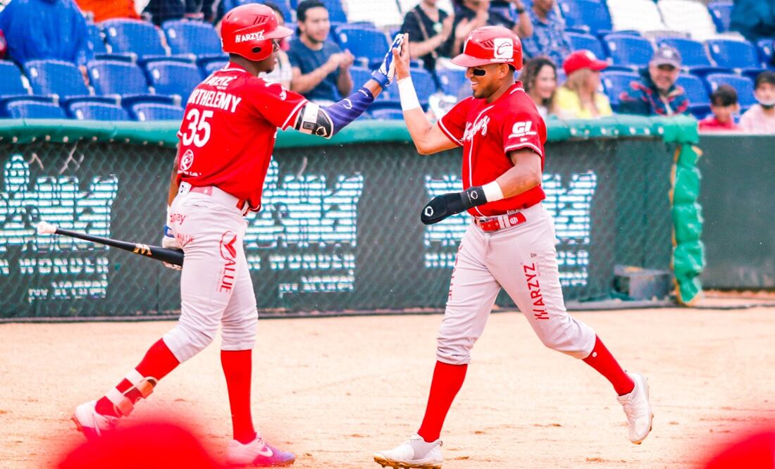 El Águila en el juego contra los Tigres - FOTO: Twitter @elaguilabeisbol
