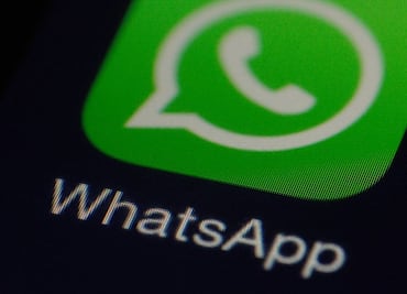 Flows te permitirá hacer reservaciones y comprar boletos de avión desde WhatsApp