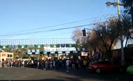 Manifestantes bloquearon entrada a Central de Abastos