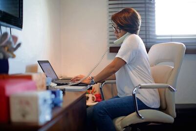 Trabajo a distancia, sin apoyo completo como marca la ley