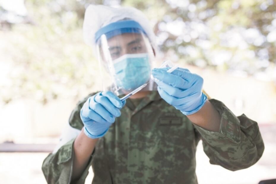 Por largos traslados y rumores, la vacuna no subió a la montaña