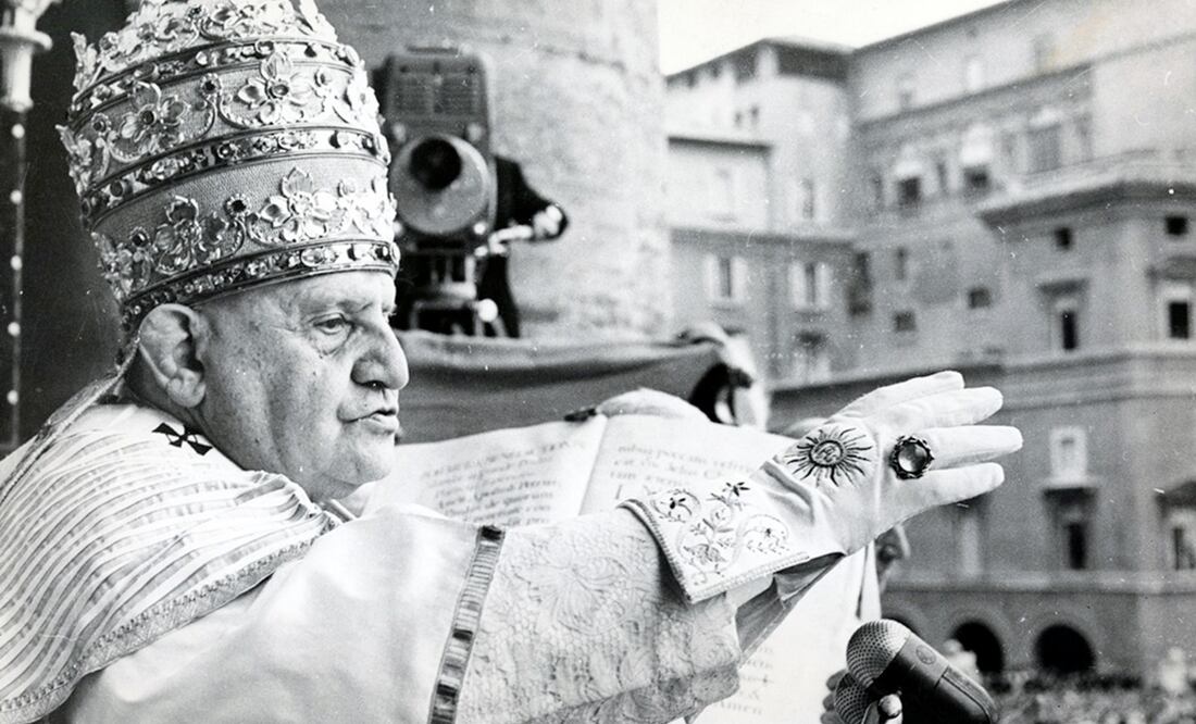 Así han anunciado las muertes de los Papas