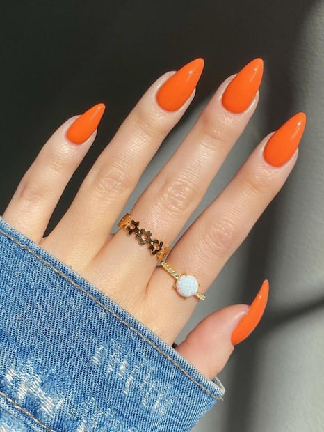 Uñas Aperol monocromáticas. Foto: Shein
