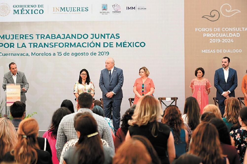 El gobernador Cuauhtémoc Blanco Bravo reiteró su compromiso de impulsar acciones para reconocer el valor de las mujeres. Foto/ESPECIAL