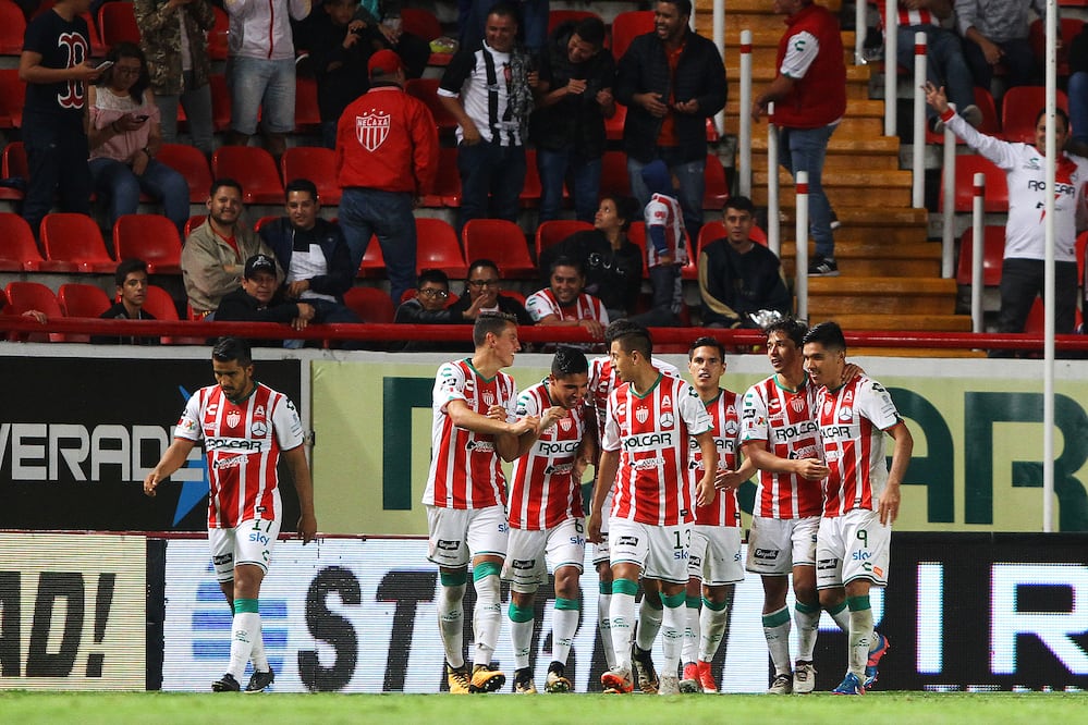 Imago7. Necaxa hizo vibrar a los suyos en el estadio Victoria.