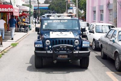 Indagan muerte de mujer policía