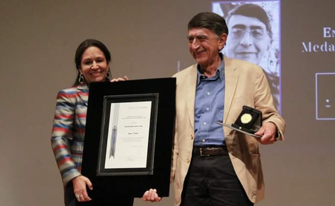 Juan Tovar se ha consolidado como una de las voces más interesantes del teatro en México. Foto: Twitter @PalacioOficial