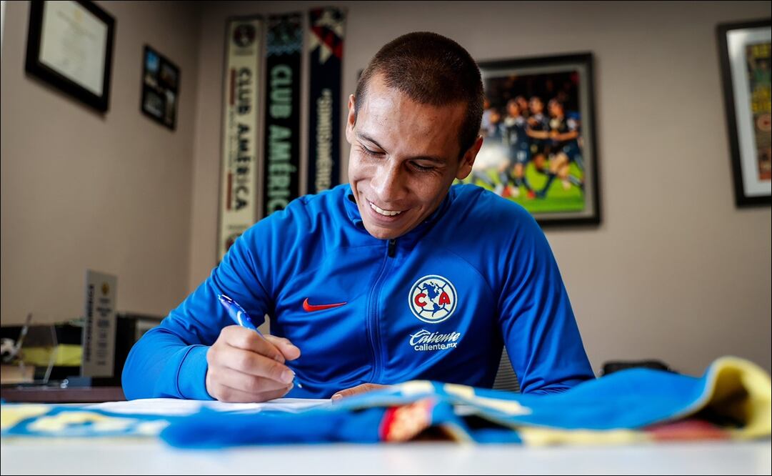 Iván Rodríguez fue presentado como refuerzo del América / Foto: Especiales