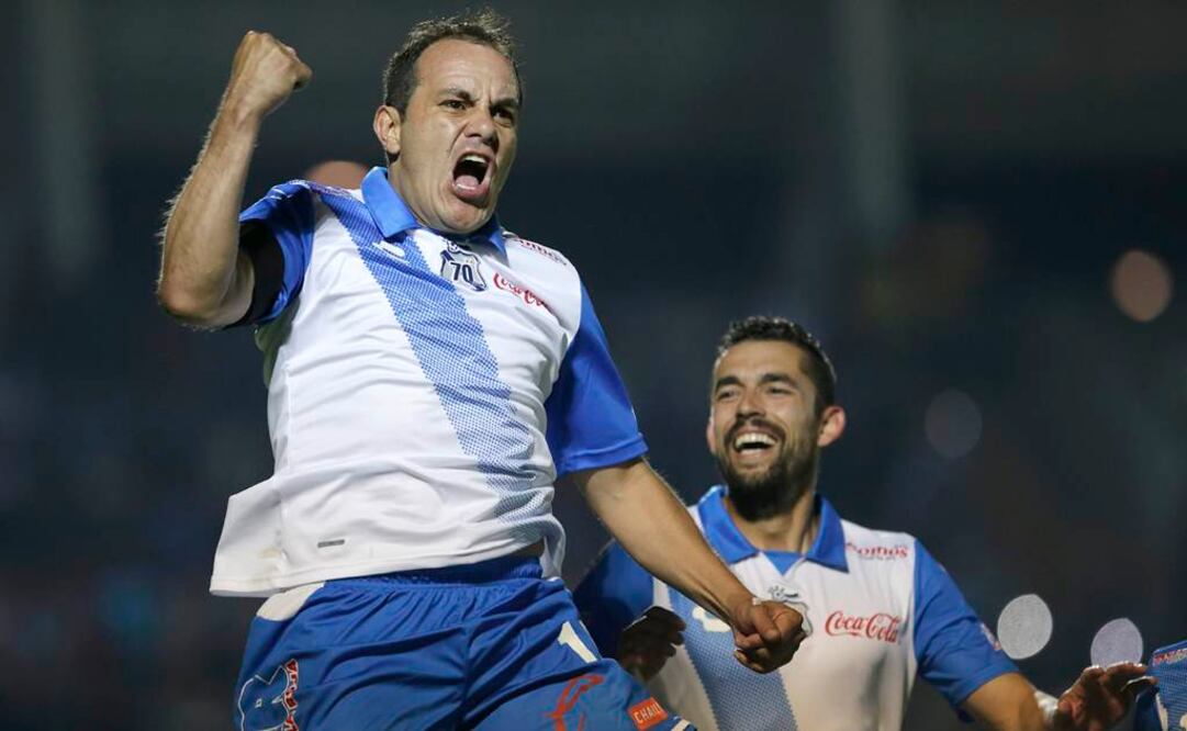 El delantero del Puebla celebra un gol en la Copa MX