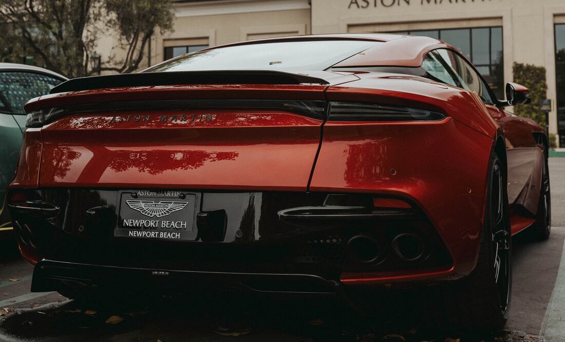 Aston Martin asegura que tienen suficientes motores AMG V8 para el futuro