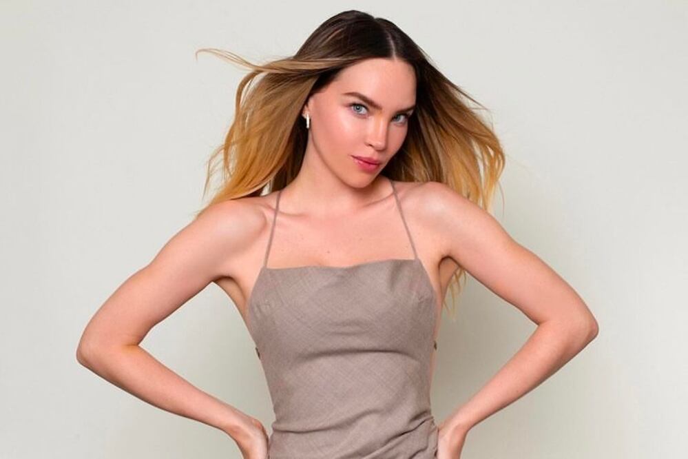 Belinda impone tendencia con su look animal print. Foto: Instagram @belindapop