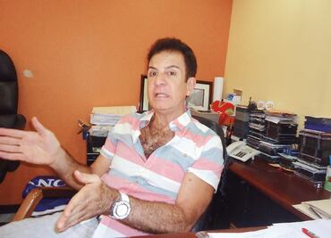 “Los políticos se han robado el país”