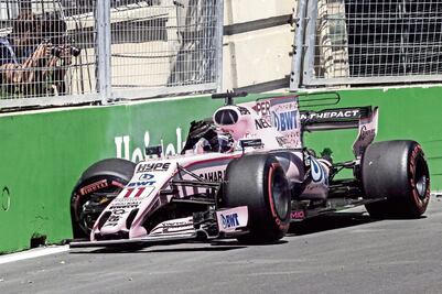 Choca Pérez en estrecho circuito