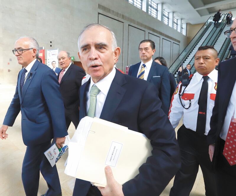 Alfonso Romo, jefe de la Oficina de la Presidencia, aseguró que se negocia “en donde sí y en donde no” podrá participar la IP en energía / Berenice Fregoso. EL UNIVERSAL