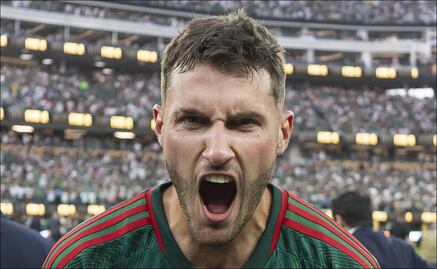 ¿Cuál fue la enfermedad que dejó a Santiago Giménez al borde del retiro?