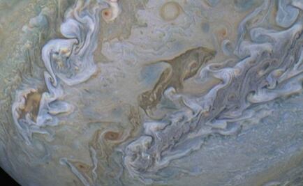 Un 'delfín' entre las nubes de Júpiter