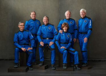 ¡Los tripulantes de la misión Blue Origin ya viajan camino a la frontera espacial! Aquí la transmisión