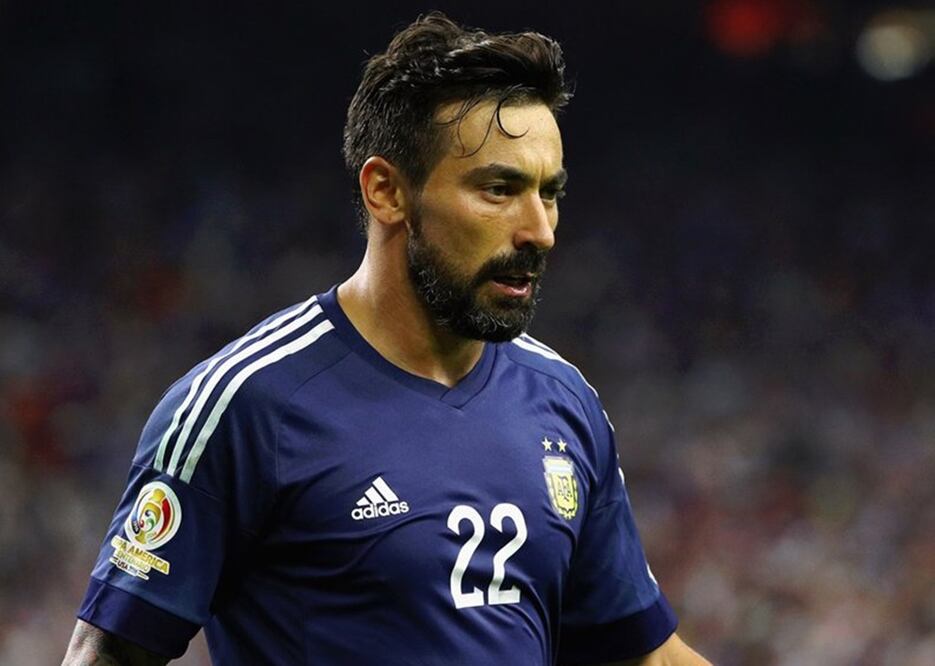 Foto: Twitter / Ezequiel Lavezzi disputó su último partido con la Albiceleste en la victoria por 2-1 ante Chile