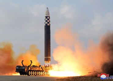 ¿Feliz Año Nuevo? Kim Jong-un ordena producción “masiva” de armas nucleares y lanza misil balístico