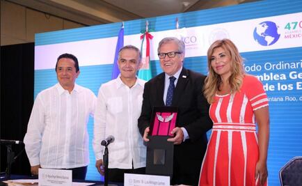 Condena Mancera espionaje; pide combatir práctica