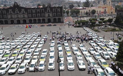 Protesta de taxistas llega al centro de Toluca