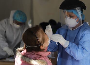 Laboratorios clínicos piden sancionar a quienes vendan pruebas de Covid falsas