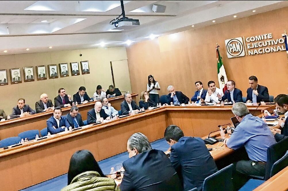 En la sesión de la Comisión Permanente del PAN se analizaron los resultados del pasado proceso electoral. También rechazaron el presunto espionaje a líderes panistas, periodistas y defensores de derechos humanos. (TOMADA DE TWITTER)