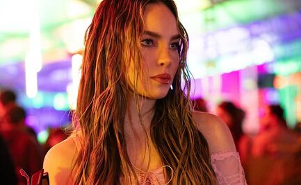 Belinda en impactante look “total black”, el mejor estilo para las fiestas