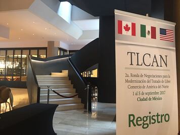 Se espera llegada de ministros de EU y Canadá para reunión con Guajardo