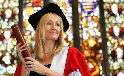 J.K. Rowling apoya búsqueda de noveles escritoras