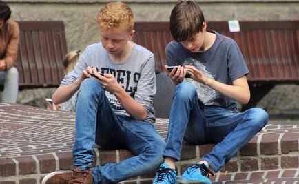 Niño finge estar perdido, pide ayuda y roba más de 3 mil dólares en EU