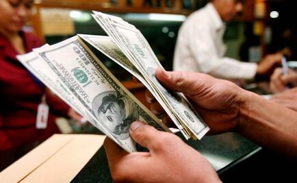 Dólar se vende en 17.26 pesos en bancos capitalinos