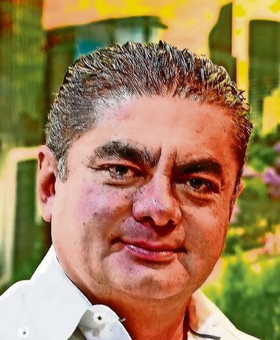 Luis Espinosa Cházaro