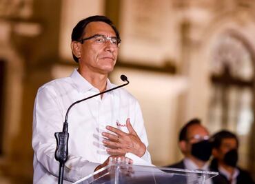 Justicia de Perú prohíbe salir del país al expresidente Martín Vizcarra
