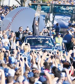 Abarrotan las calles en Kansas City