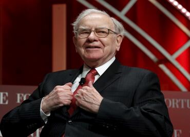 Warren Buffett invierte mil mdd en Apple