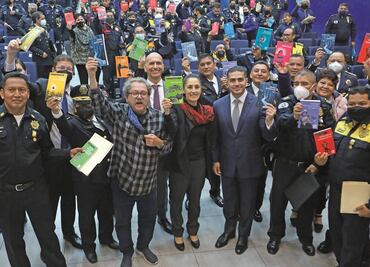 Fomentan la lectura entre los policías de la CDMX